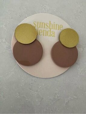 Sunshine Tienda Two-Tone Disc Earrings